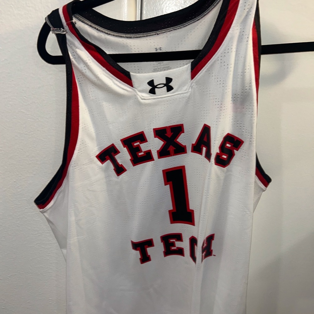 Under Armour Black and Red Team Jersey BRAND NEW